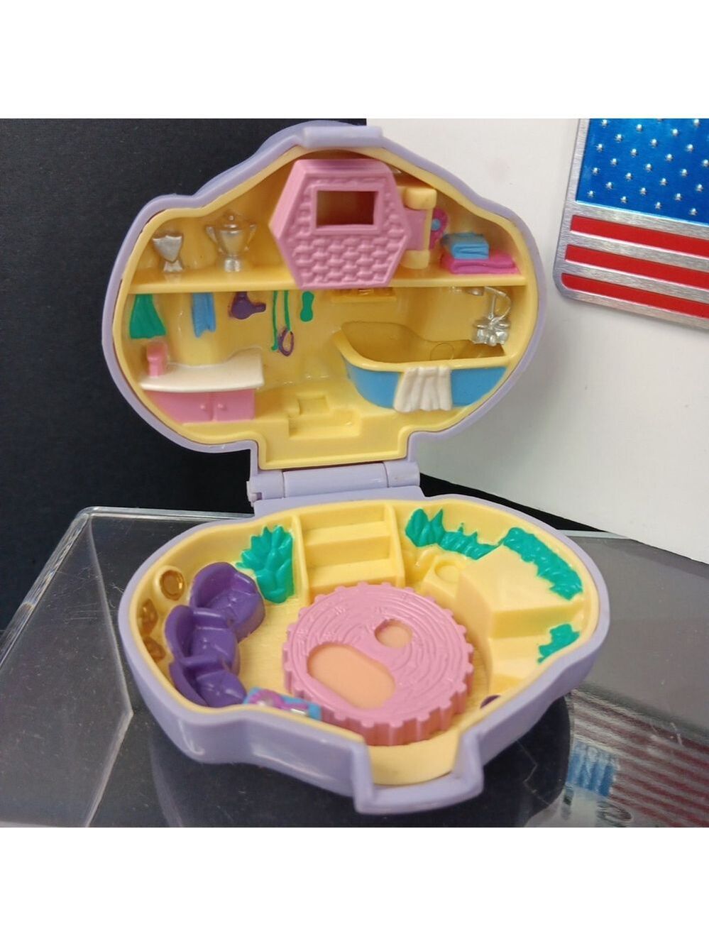 Vtg Polly Pocket 1993 Dazzling Dog Show Puppy Compact Only Bluebird Purple
